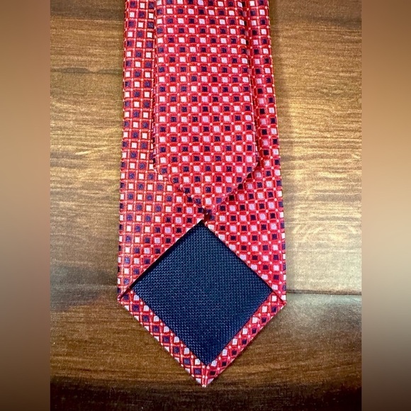 🍁SALE🍁NAUTICA Red Silk Polyester Blend Foulard Tie - Picture 4 of 9